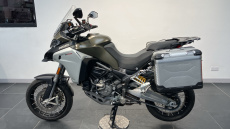 Ducati Multistrada 1200 Enduro Red